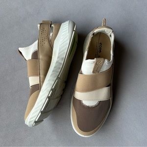 Ecco ~ ST.1 Lite Sneaker ~ Women’s Size 6